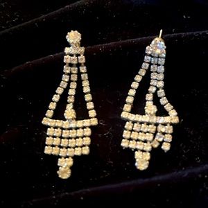 Rhinestone vintage pierced dangling earrings